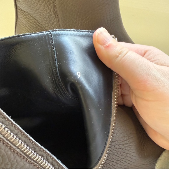 Everlane Leather Gray Ankle Boots with Silver Zipper Size 9 - Picture 7 of 8